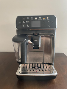 Philips LatteGo 5400 kohvimasin (4 foto / 4)