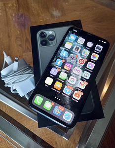 Apple iPhone 11 Pro 64 ГБ (1 фото из 5)