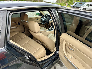 BMW 330xd. Двигатель работает хорошо, много мощности и нет утечек. Коробка перед... (8 фото из 9)