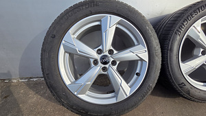Audi A6 (C8) R18 + Bridgestone 5-6mm mustriga komplekt! (2 foto / 10)