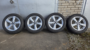 Audi A6 (C8) R18 + Bridgestone 5-6mm mustriga komplekt! (6 foto / 10)