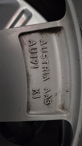 Audi A6 (C8) R18 + Bridgestone 5-6mm mustriga komplekt! (8 foto / 10)