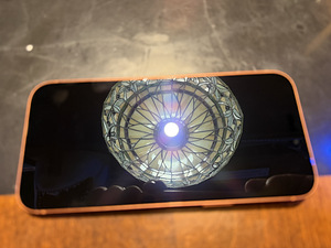 iPhone 17 Pro Max, Orange, 256Gb, tagumine klaas katki (3 foto / 5)
