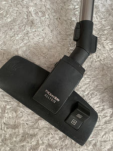 Miele Allteq voolik + toru + otsik + Zenz ( laadija puudu ) (2 foto / 6)