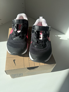 Nike tossud 28,5 (3 foto / 5)