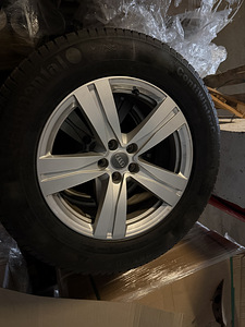 Зимние шины Continental R18 с дисками для Audi Q7 255/60 R18 (1 фото из 3)