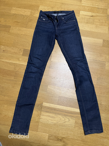 Джинсы guess женские XS размер