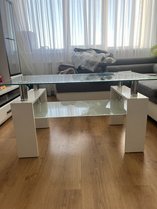 Журнальный столик (2 фото из 3)