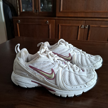 Кроссовки Nike