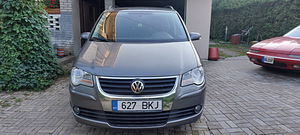 Vw Touran Trend 2.0 TDI (2 foto / 10)