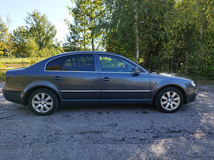 Skoda superb (4 foto / 8)