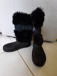 Crocs saapad w6 s 36-37, stp 22,9 (1 foto / 2)