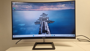 Philips 322E curved FHD monitor 32" (1 foto / 2)