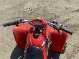 Квадроцикл 300cc Loncin (7 фото из 7)