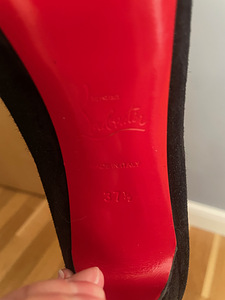 Christian Louboutin saapad (3 foto / 3)