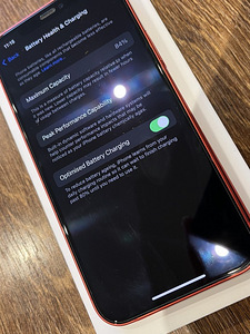 Apple Iphone 12, punane 64gb karbiga (2 foto / 2)