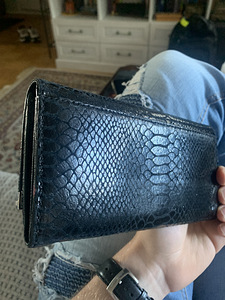 !KASUTATUD! MICHAEL KORS NAHAST RAHAKOTT (2 foto / 3)