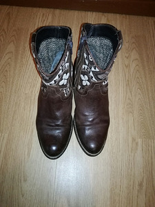 Poolsaapad nahast Clarks, suurus 37 (2 foto / 3)