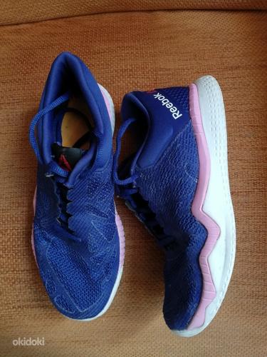 Женская детская спортивная обувь Reebok 35 (фото #1)