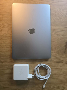 MacBook Pro 13” (2019) A1989, i5, 500GB, 8GB RAM (4 foto / 7)