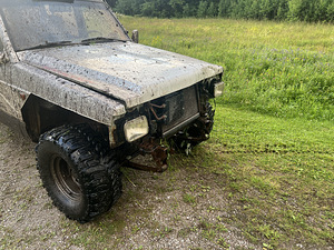 Nissan Patrol 260 (5 foto / 6)
