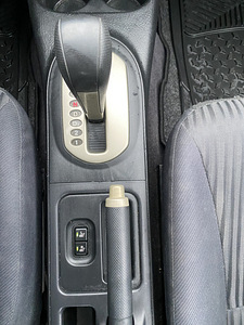 Honda civic 1.6, 81kw automaat (8 foto / 9)