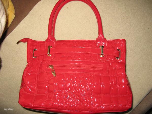 Punane lakitud kott.Uus. (foto #2)