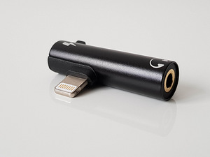 Адаптер Lightning зарядка + наушники Mini Jack 3.5 mm (3 фото из 3)