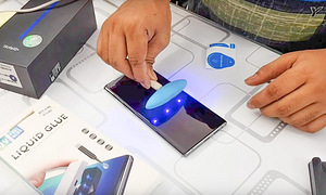 Защитные стекла для телефонов Samsung с УФ клеем (3 фото из 3)