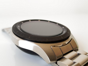 Aizsargstikli viedpulksteņiem Samsung 42 un 46 mm (2 foto no 3)