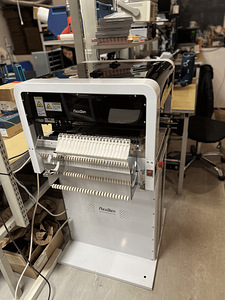 Elektroonika tootmise masin - Pick&place machine (3 foto / 3)