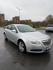 OPEL INSIGNIA LIMOUSINE (1 foto / 6)