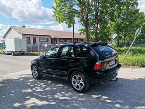 BMW x5 3.0 135kw (3 foto / 5)