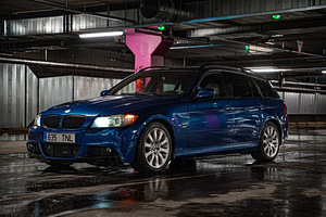 BMW 330 E91 M-Pakett 3.0 R6 N57 180kW (2 foto / 15)