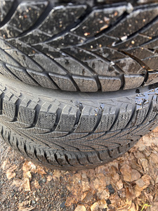Резина Goodyear 205/60/16 (4 фото из 4)