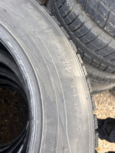 Rehv Nokian Hakkapeliitta R2 225/60/R17 (3 foto / 4)