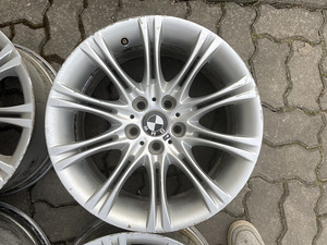 M: BMW STYLE 135 18” veljed E60/61 (3 foto / 5)