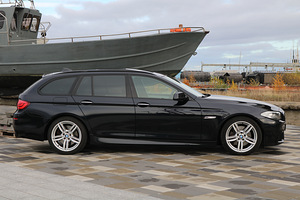 BMW 535 M-pakett 3.0 R6 220kW (3 foto / 15)