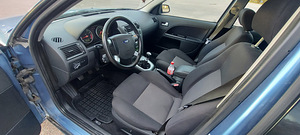 Ford Mondeo (14 foto / 14)