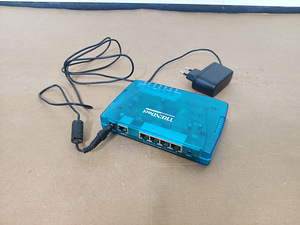 4-портовый маршрутизатор Trendnet TW100-S4W1CA (2 фото из 3)