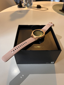 Samsung Galaxy Watch Rose Gold 42mm, BT/Wifi/GPS (1 foto / 5)