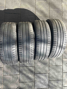 Suverehvid Michelin R16
