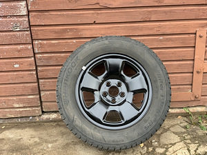 5x100 195/65R15 naastrehvidega (1 foto / 4)