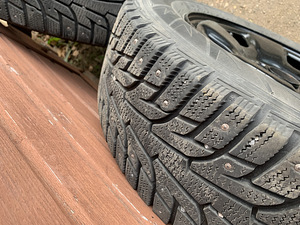 5x100 195/65R15 naastrehvidega (3 foto / 4)