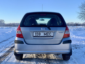 Honda Jazz (4 foto / 4)