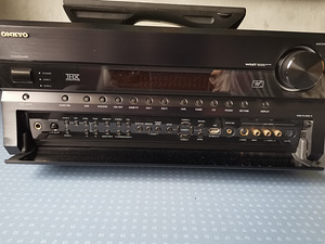 Мощный ресивер Onkyo TX-NR906 (2 фото из 4)