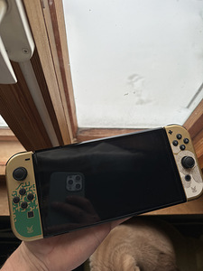 Продам Nintendo switch OLED Zelda Totk edition. (1 фото из 2)