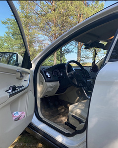 Volvo xc 60 (6 foto / 6)
