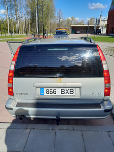 Volvo v70 (3 фото из 13)