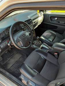 Volvo v70 (4 фото из 13)